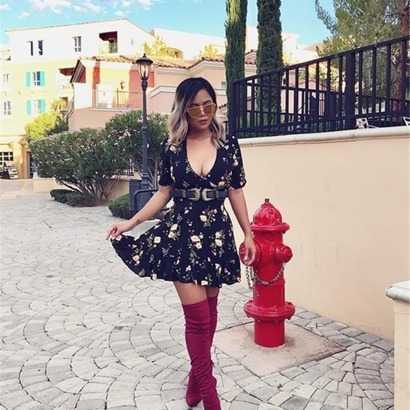 LAST ONE! Floral Black V Neck Dress Summer Boho - Picture 3 of 8